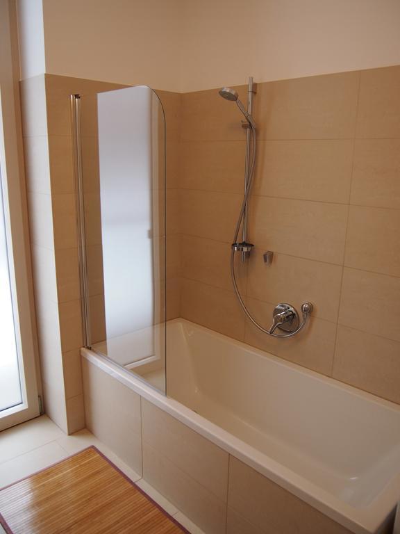 Apartment Schlosspark Am Traunsee Altmünster Δωμάτιο φωτογραφία